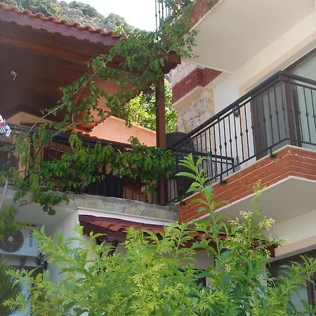 Yoga House Hotel apartamentowy 2*