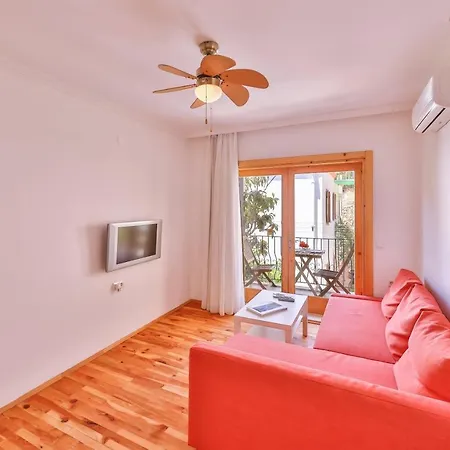 Ξενοδοχείο με διαμερίσματα Yoga House 2*