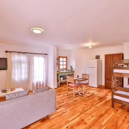 Yoga House Ξενοδοχείο με διαμερίσματα Κας