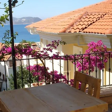 Yoga House Ξενοδοχείο με διαμερίσματα Κας